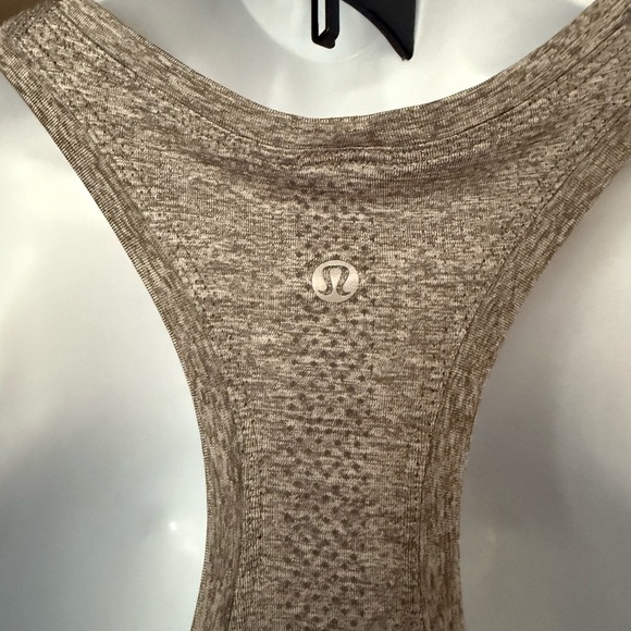 Lululemon Swiftly Tech Racerback‎ 2.0 Slate / White - Picture 3 of 8